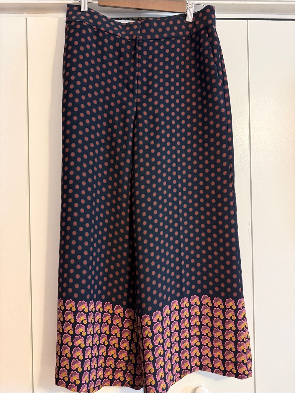 Ann Taylor Navy Polka Dot Wide-Leg Pants with Floral Hem, size 8